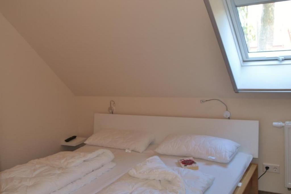U16 Og - Komfortable Ferienwohnung Mit Kamin, Wlan Und Seeblick Marienfelde Kültér fotó