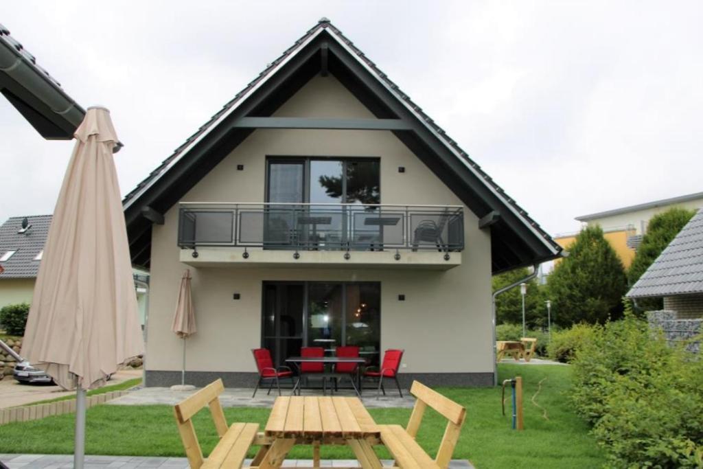 U16 Og - Komfortable Ferienwohnung Mit Kamin, Wlan Und Seeblick Marienfelde Kültér fotó