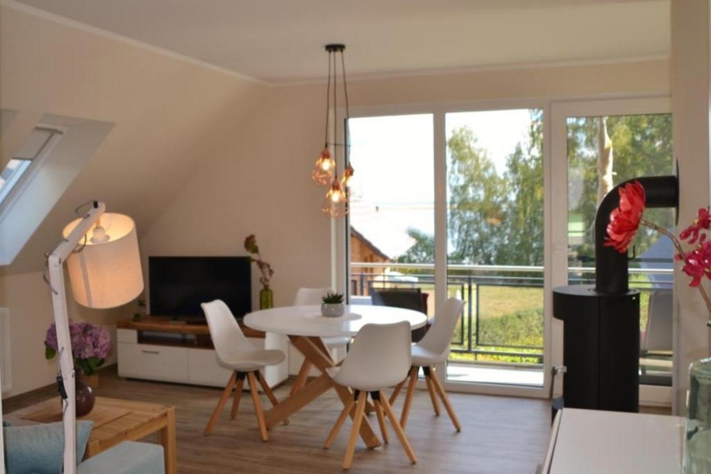 U16 Og - Komfortable Ferienwohnung Mit Kamin, Wlan Und Seeblick Marienfelde Kültér fotó